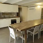 Borgo Degli Artisti Boutique Serricciolo