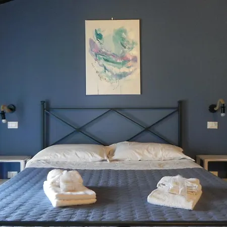 Borgo Degli Artisti Boutique Apartahotel 3*