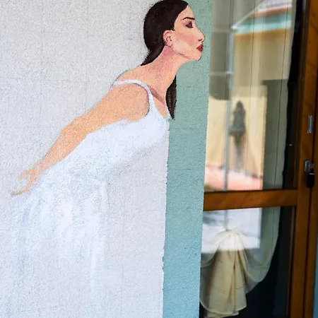 Apartahotel Borgo Degli Artisti Boutique Serricciolo